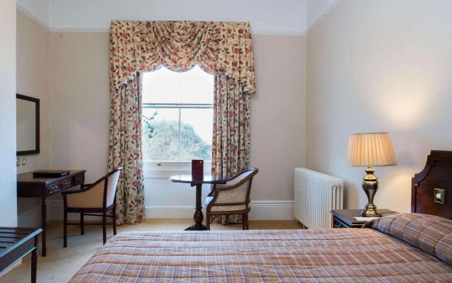 Oatlands Park Hotel