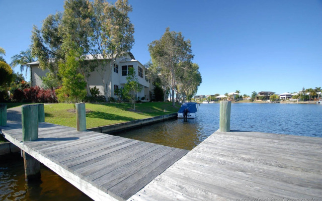 Noosa Entrance Waterfront Resort