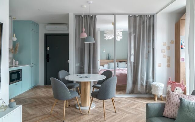 Blue Buddy - Meet the Kid