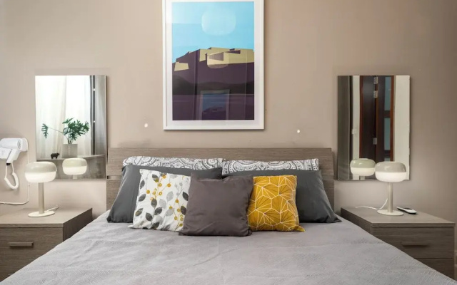Chic & Spacious Modern 2BR APT Near Sea