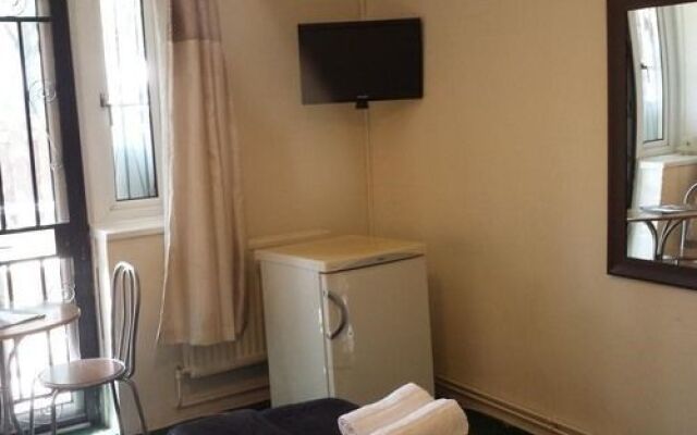 Whitechapel Rooms