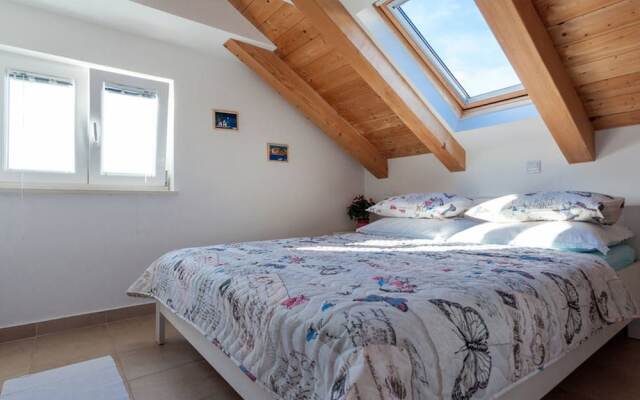 Attractive Apartment in Dubrovnik With Balcony and Parking