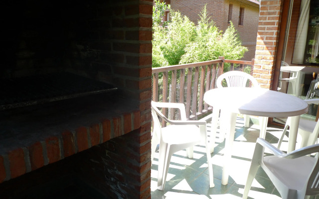 Rey del Bosque Apart Hotel