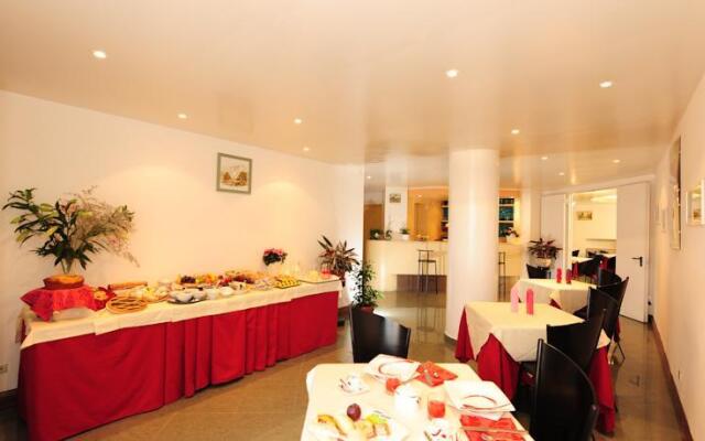 Kristall Hotel