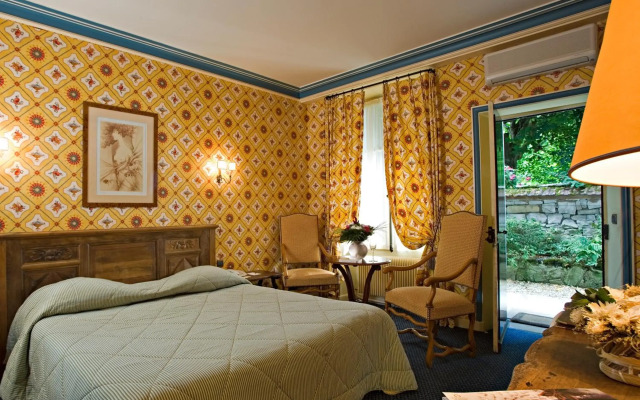 Hôtellerie du Bas-Bréau