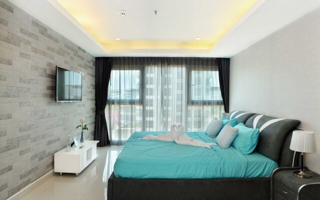 Cosy Beach View Condominium Official