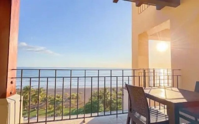 Seaview Oasis 1-BRSuite in Croc's casino