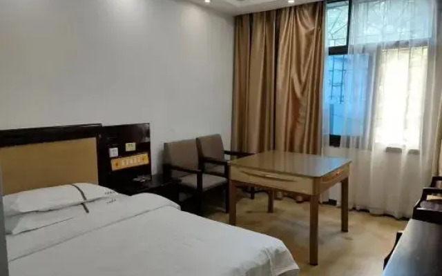 Yongxing Yinhe Hotel