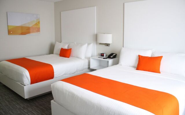 Schoenbrunn Inn & Suites