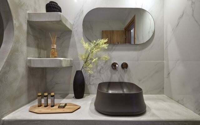 Mayu Suites