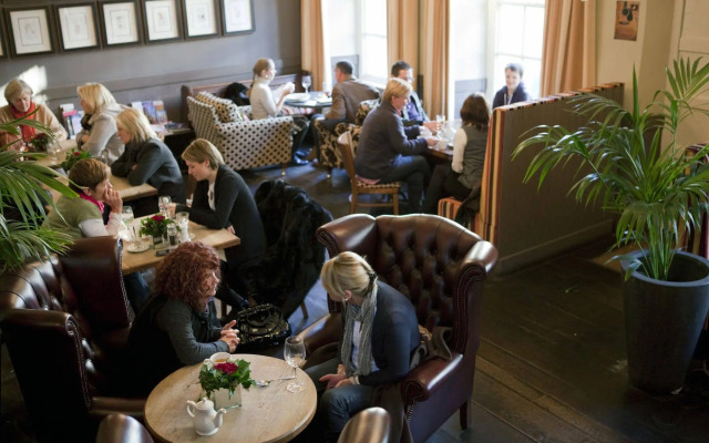 The George Hotel