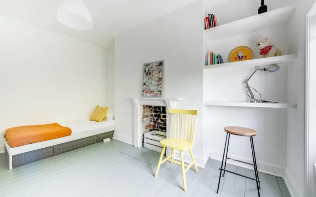 Spectacular 4BR Townhouse in Georgian Quarter, free parking