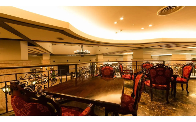 Royal Tainai Park Hotel