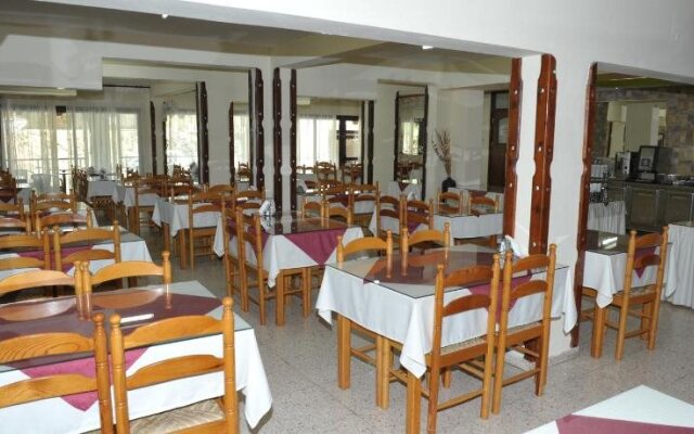 Minaides Hotel
