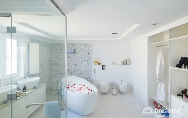 The Palm Jumeirah Villas - Frond P