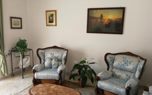 Papa Giovanni Xxiii Apartment