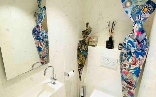1 bedroom in the Heart of City Center