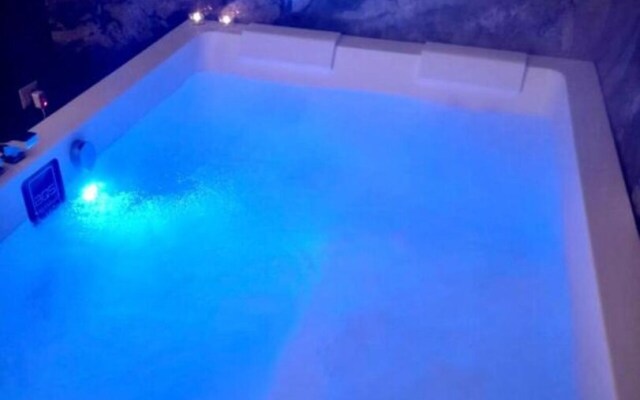 Accommodation With Lake View With Jacuzzi