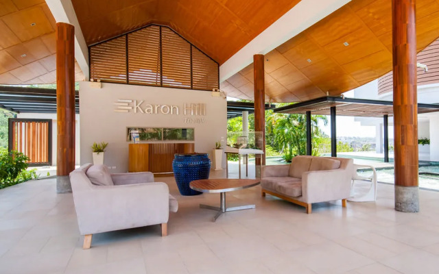 Seaview modern Apartment at Karon Hill