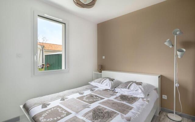 Maison moderne pour sept personnes a Saint Michel Chef Chef