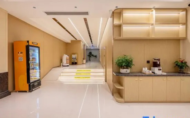 Vienna Hotel (Zhangzhou Jinfeng Industrial Park Business Center)