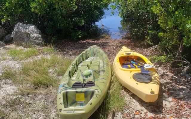 Tiny House RV, Kayak