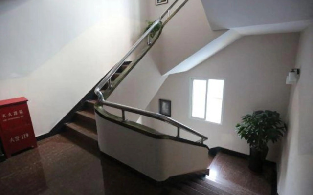 Junlin Hostel