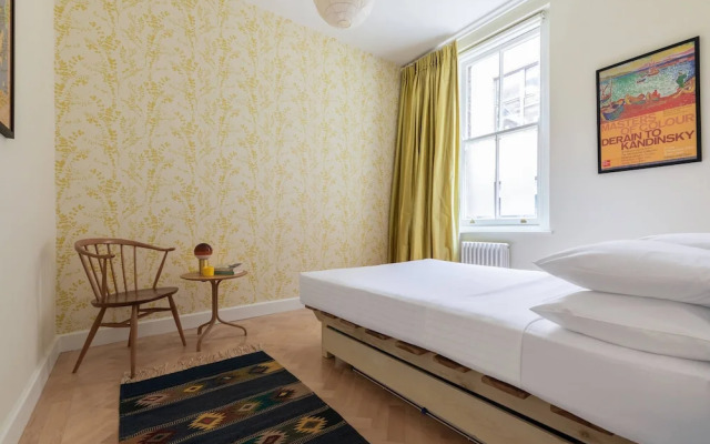 Bury Place by Onefinestay