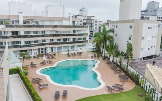 Excelente Cobertura Jurerê com Jacuzzi