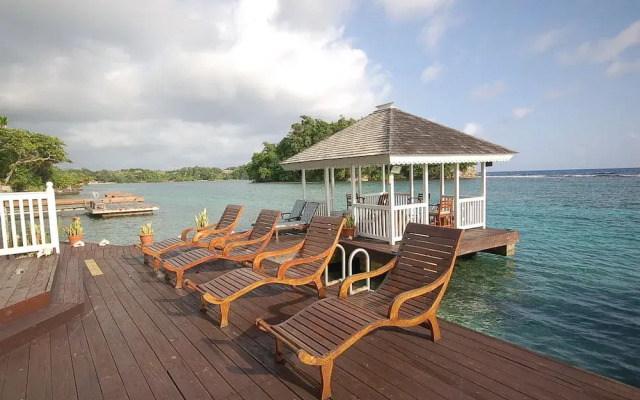 San Bar 6BR by Jamaican Treasures