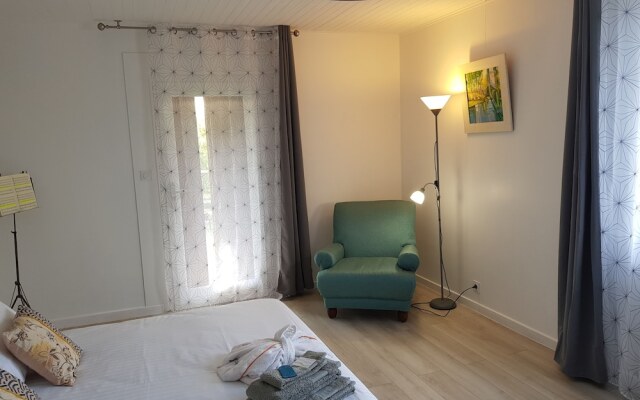 L'Houstalet des Serniers