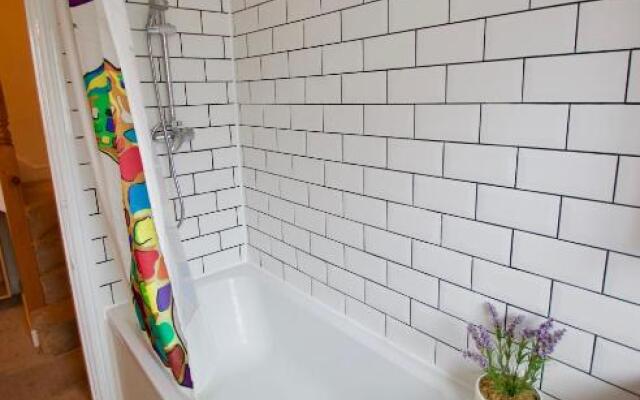 Lymm Village Apartment