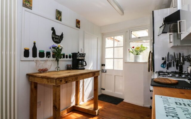 Medland, Newton Abbot
