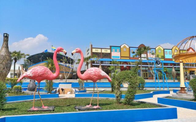 River Walk Urban Camping House