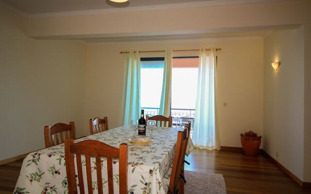 Paradise Ocean View by Analodges