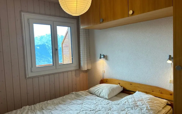 Apartment With Stunning Mountain View