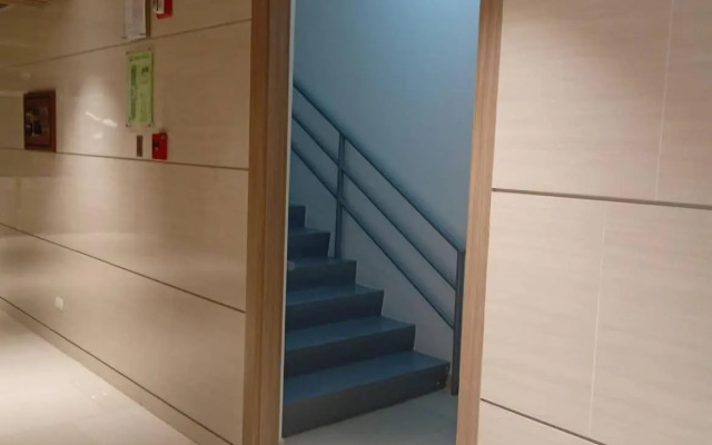 Paranaque SM-Sucat Field Res. Bldg 5, 2/F, 2BR with Balcony