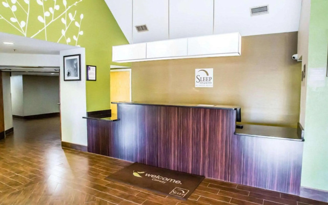 Sleep Inn Near Outlets