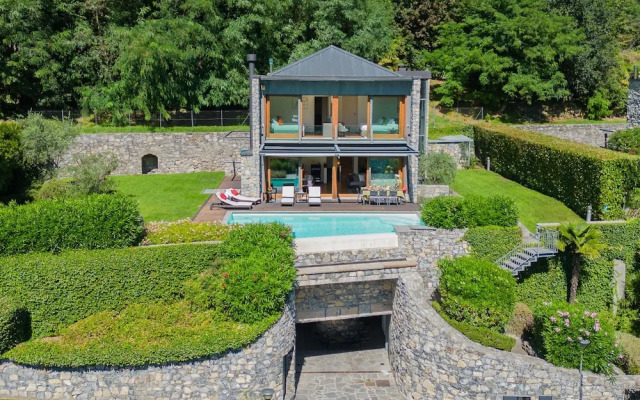 Villa Infinity in Como