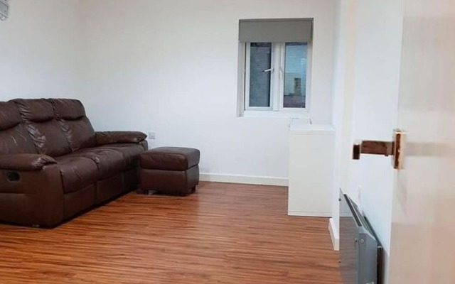 Lovely Apartment in Harrow Near Northala Fields