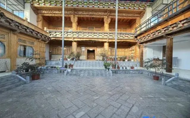 Sangye Homestay