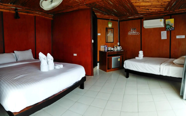 Haadrin Resort