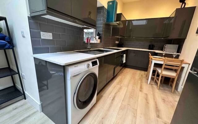 Charming Duplex 10min to London Bridge, Quiet