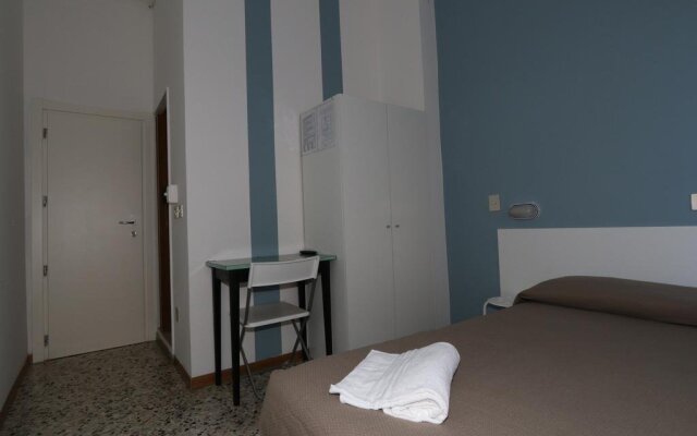 Hotel Urano - Bed & Breakfast