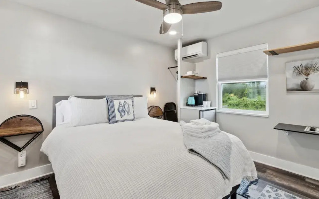 Beach 5 Villas - Immaculate 300 steps from the Ocean