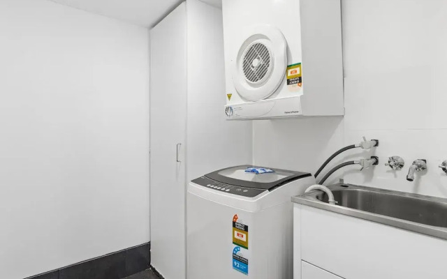 Unit 24-24 Hamilton Ave Surfers Paradise