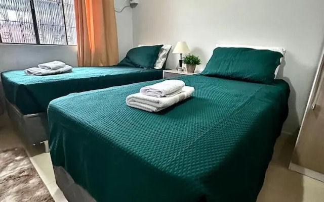 Casa Central 3 suites e piscina 10 pax
