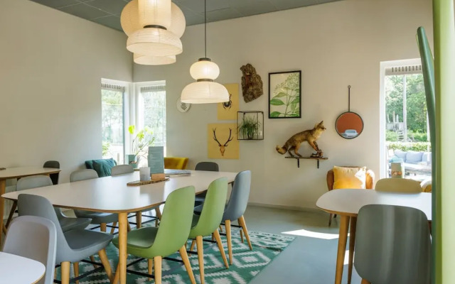 Detached Bungalow With Wifi, Located at Park De Veluwe