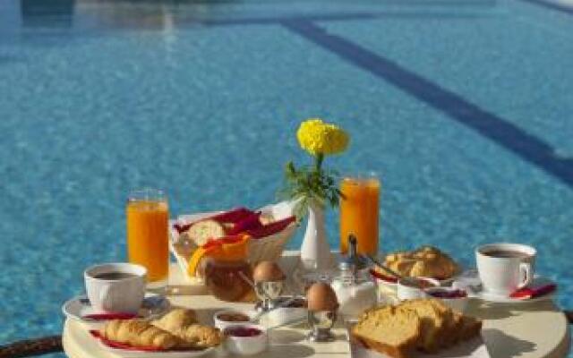 Mesogios Beach Hotel