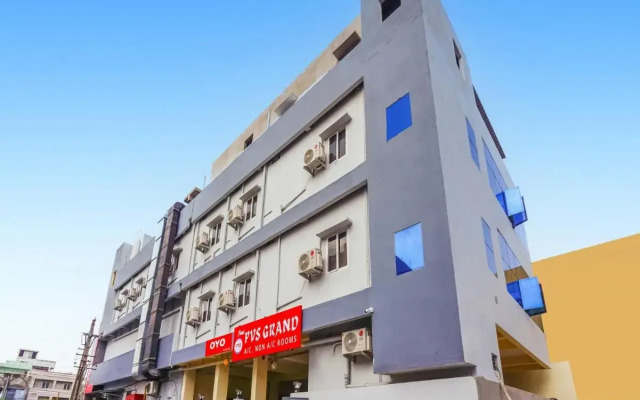 Oyo Flagship 807564 Hotel Pvs Grand